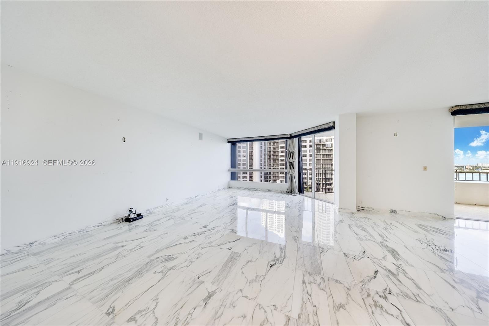 520 Brickell Key Drive A1104, Miami, FL 33131 photo 11