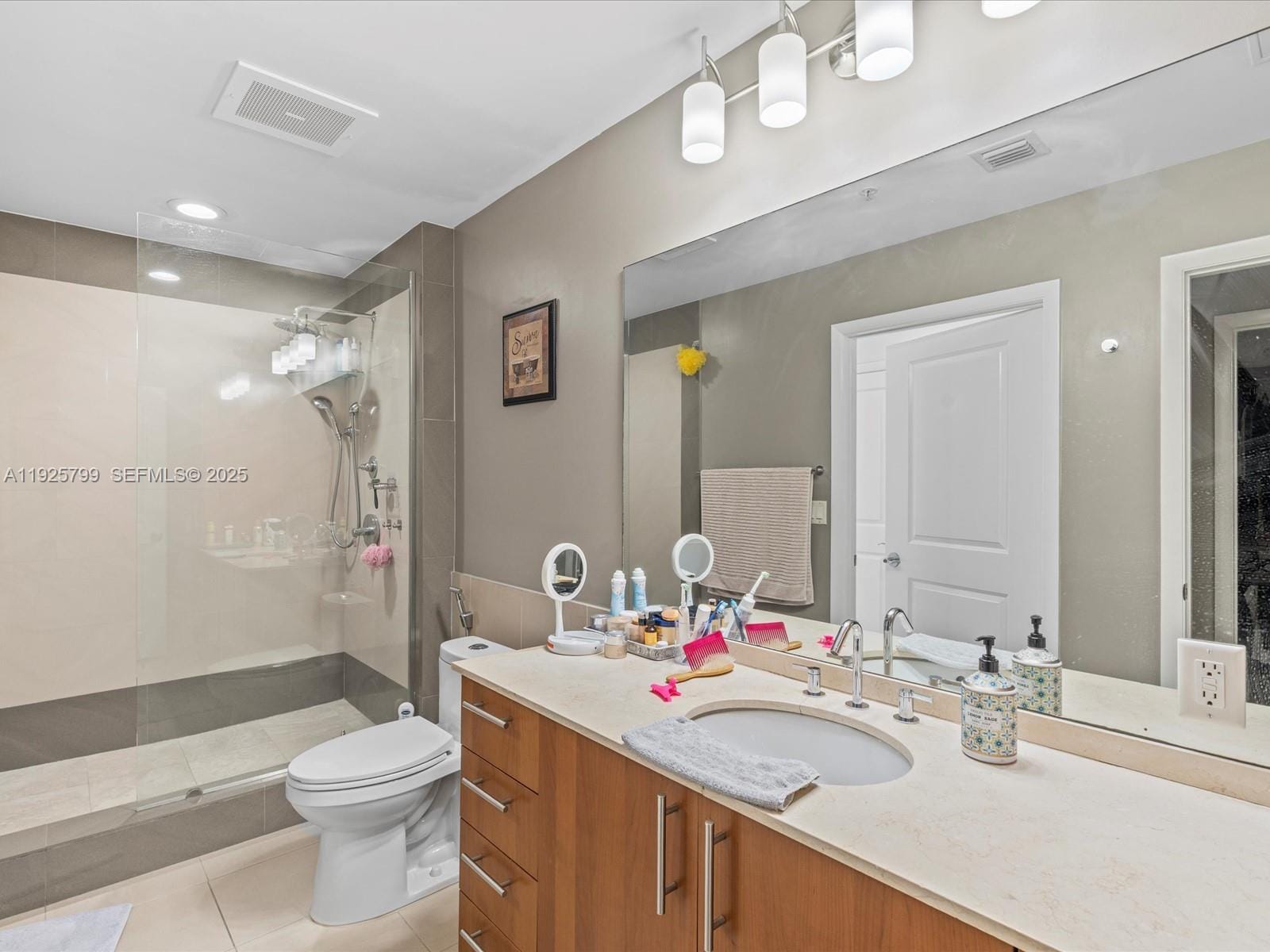 1945 S Ocean Drive 404 — photo 6
