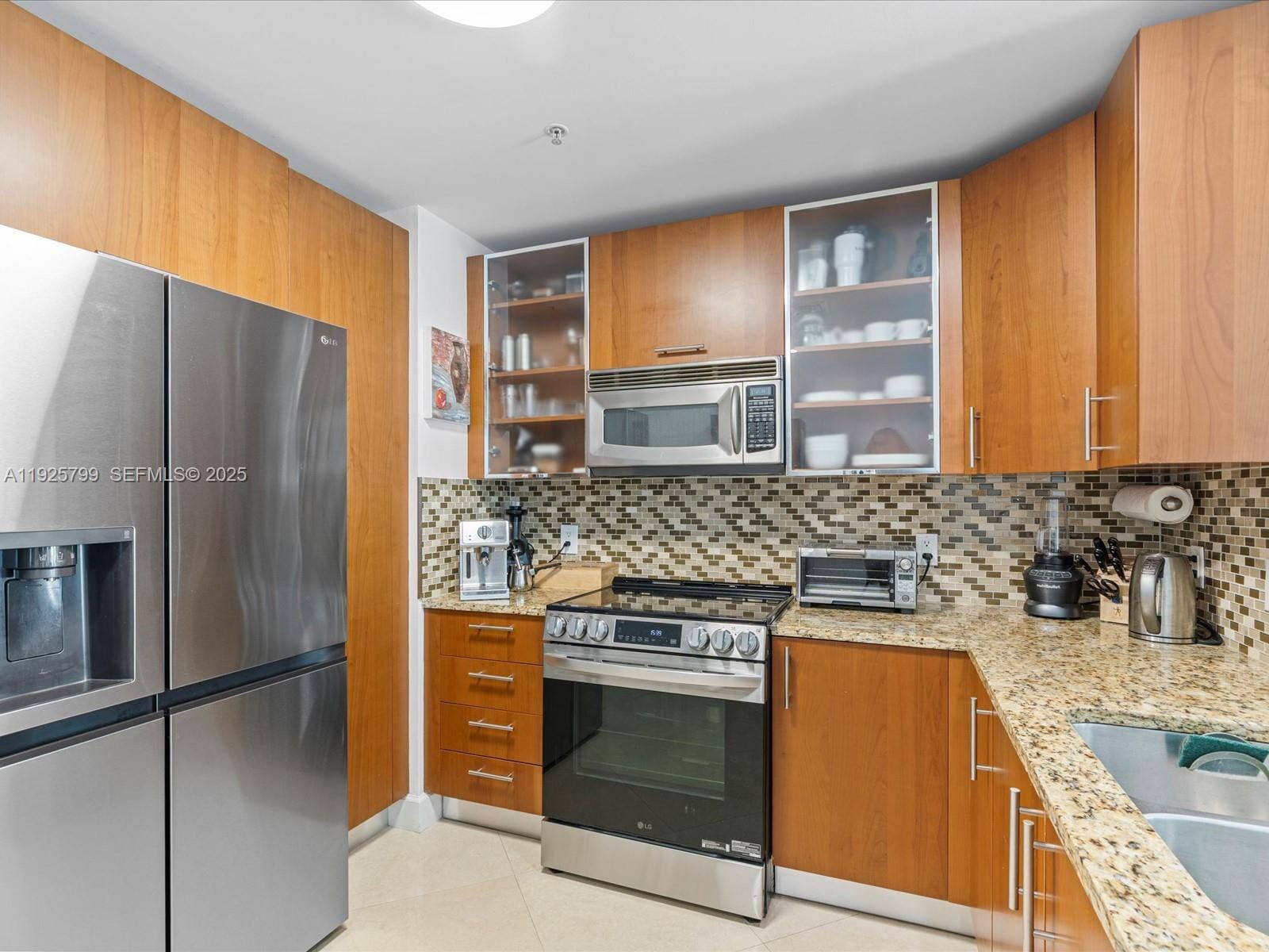 1945 S Ocean Drive 404 — photo 5