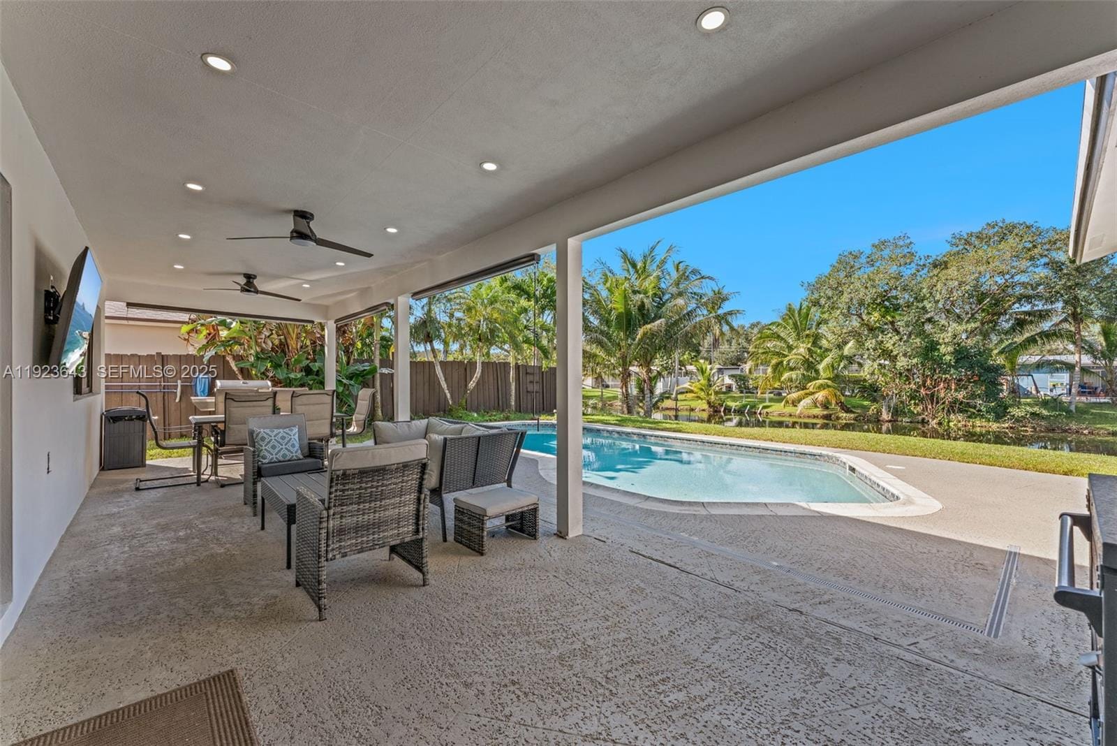 5037 SW 87th Terrace, Cooper City, FL 33328 photo 10