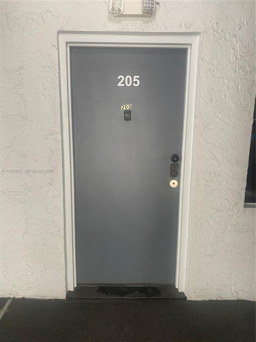 13500 NE 3rd Court 205 — photo 2