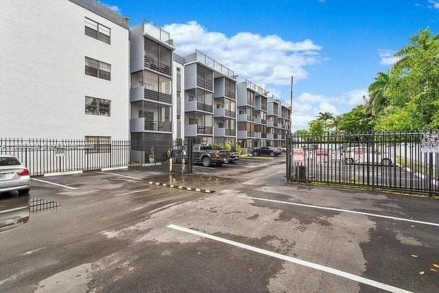13500 NE 3rd Court 205, North Miami, FL 33161, North Miami