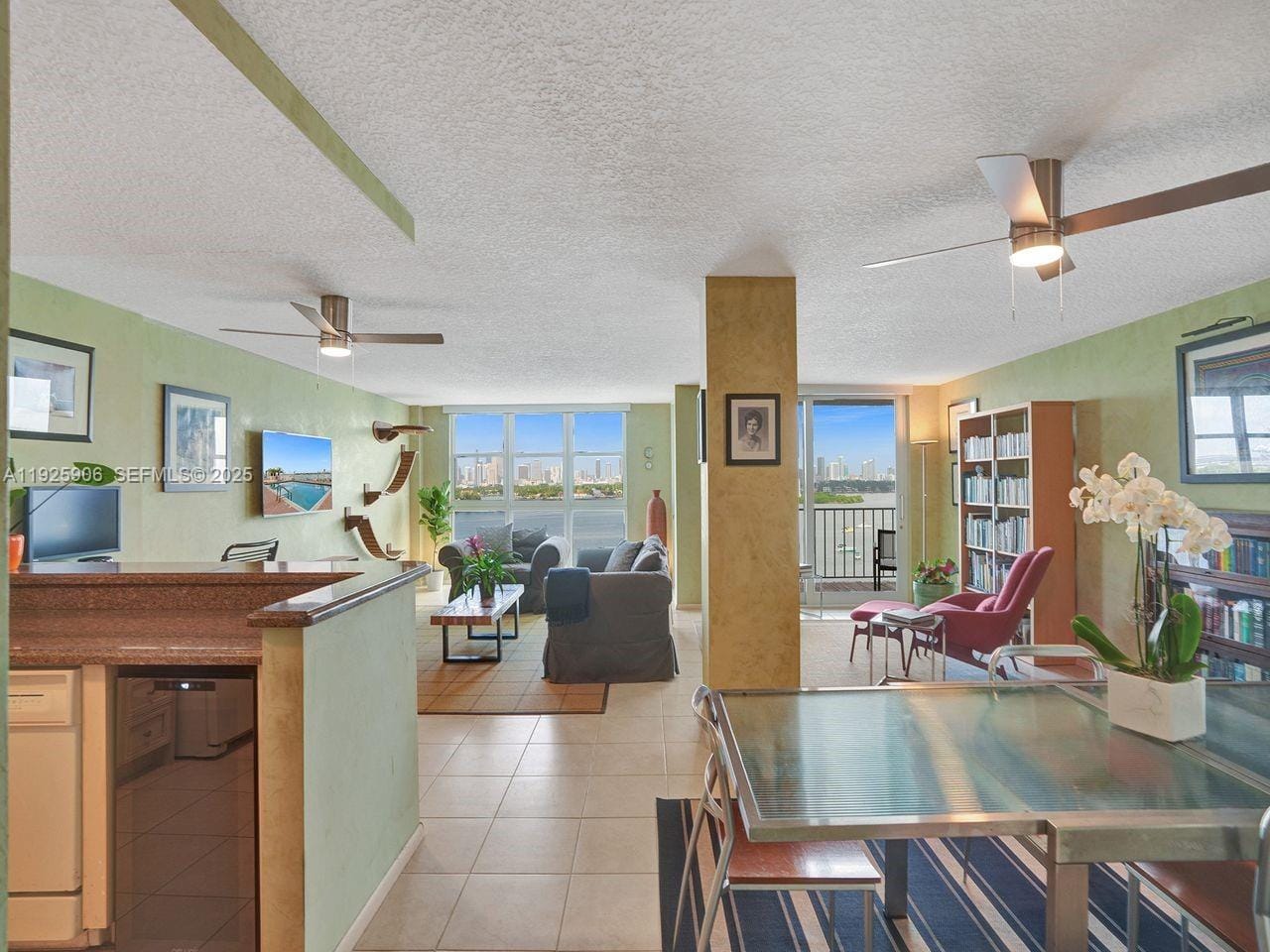 1228 West Avenue 1002, Miami Beach, FL 33139 photo 2