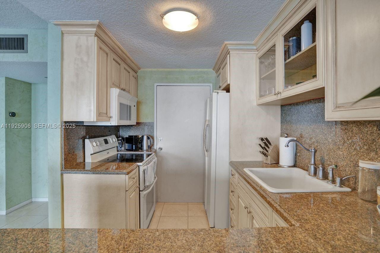 1228 West Avenue 1002, Miami Beach, FL 33139 photo 15