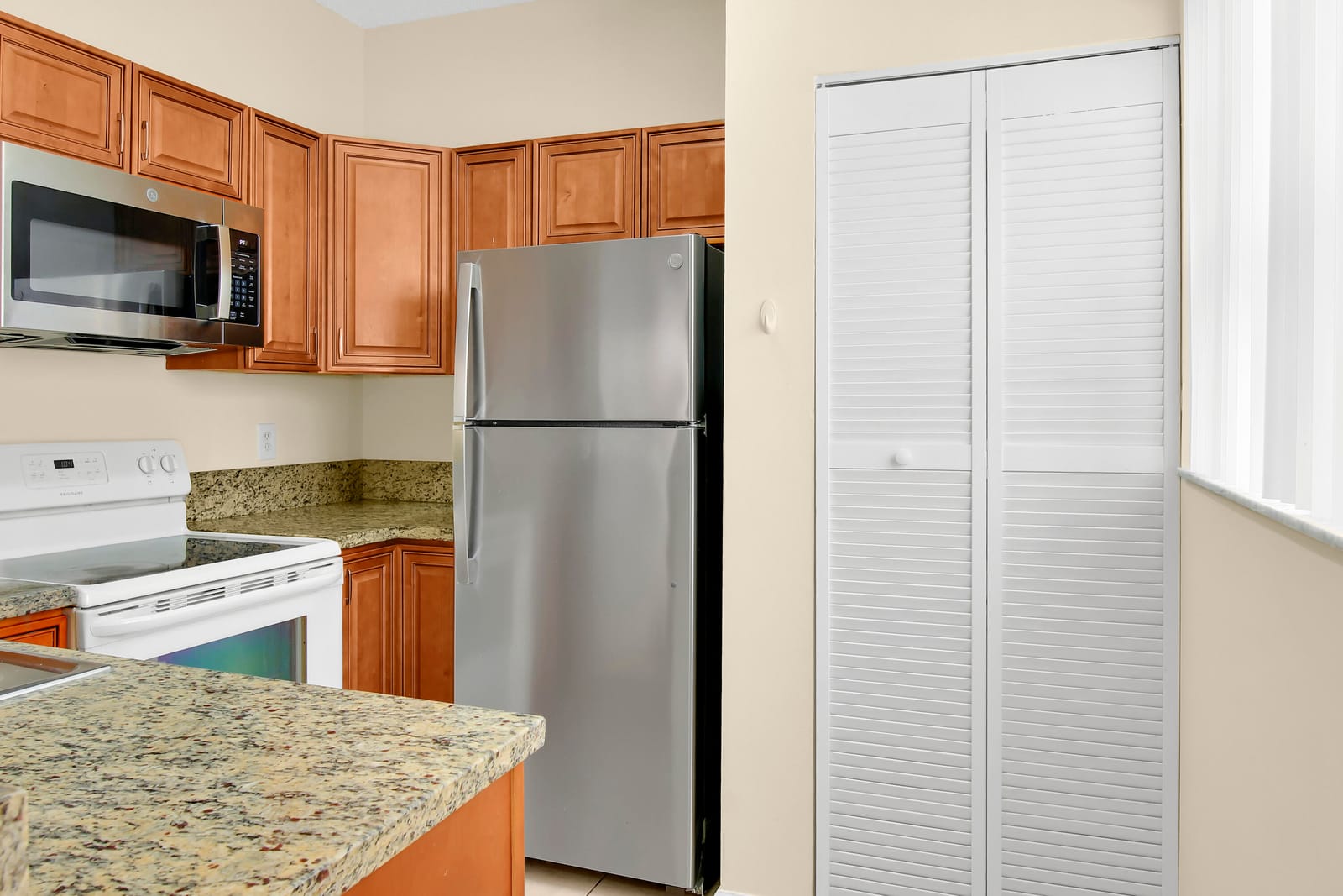 671 Cypress Lake Boulevard D21 — photo 3