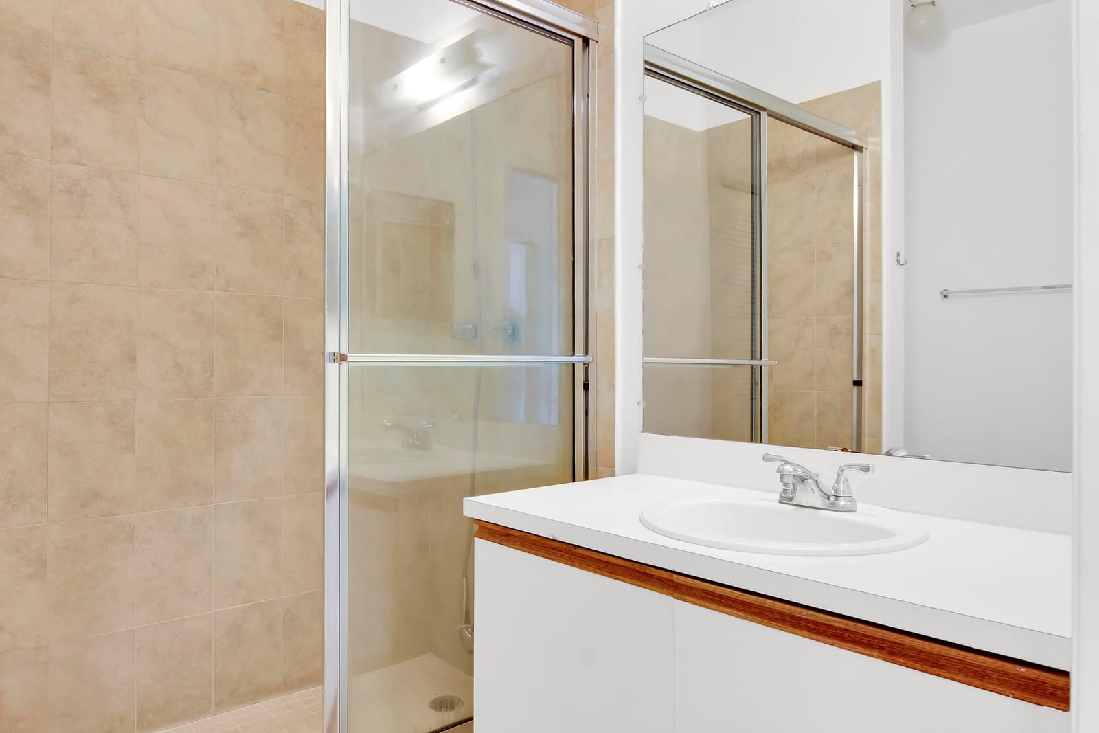 671 Cypress Lake Boulevard D21, Deerfield Beach, FL 33064 photo 21