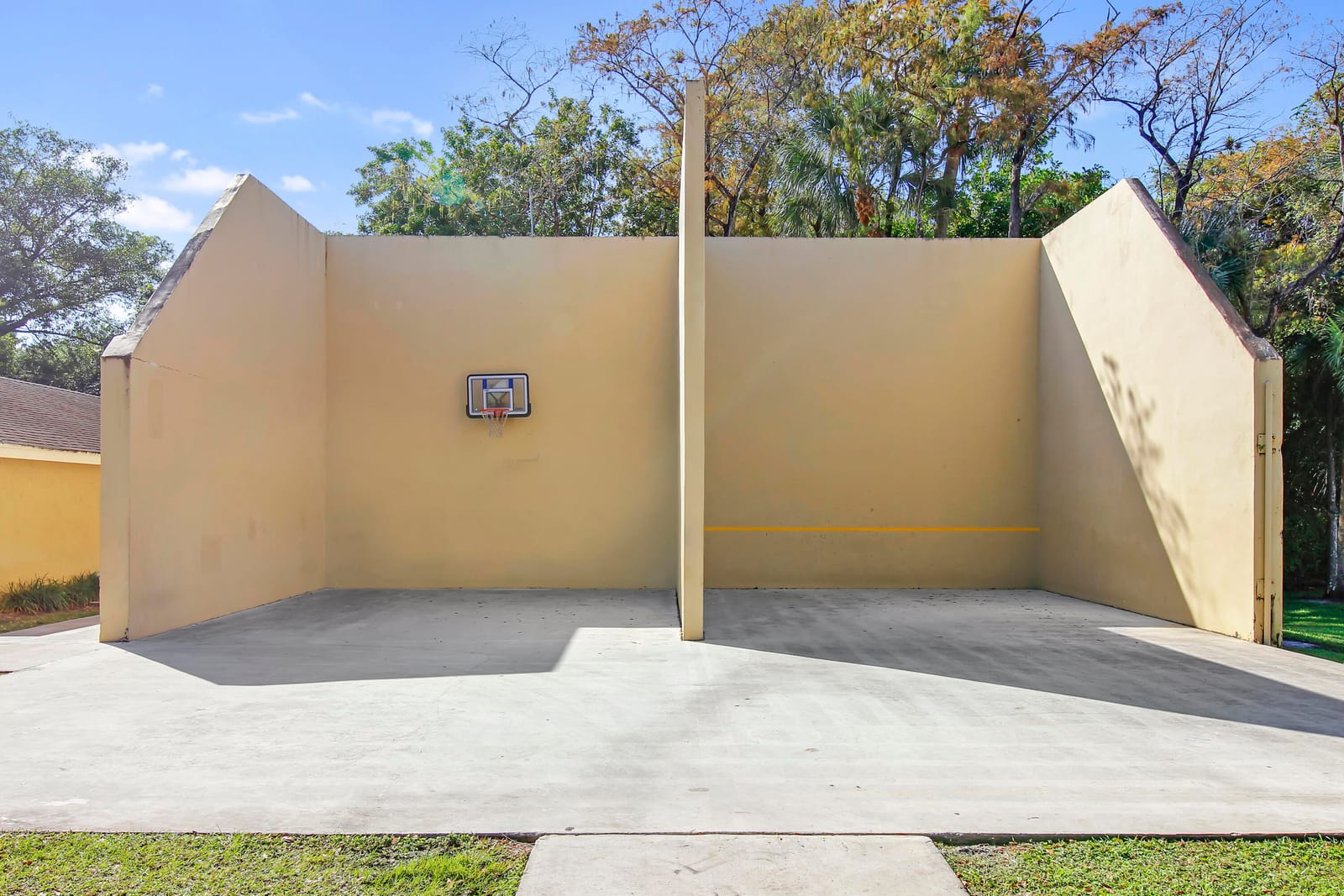 671 Cypress Lake Boulevard D21, Deerfield Beach, FL 33064 photo 27