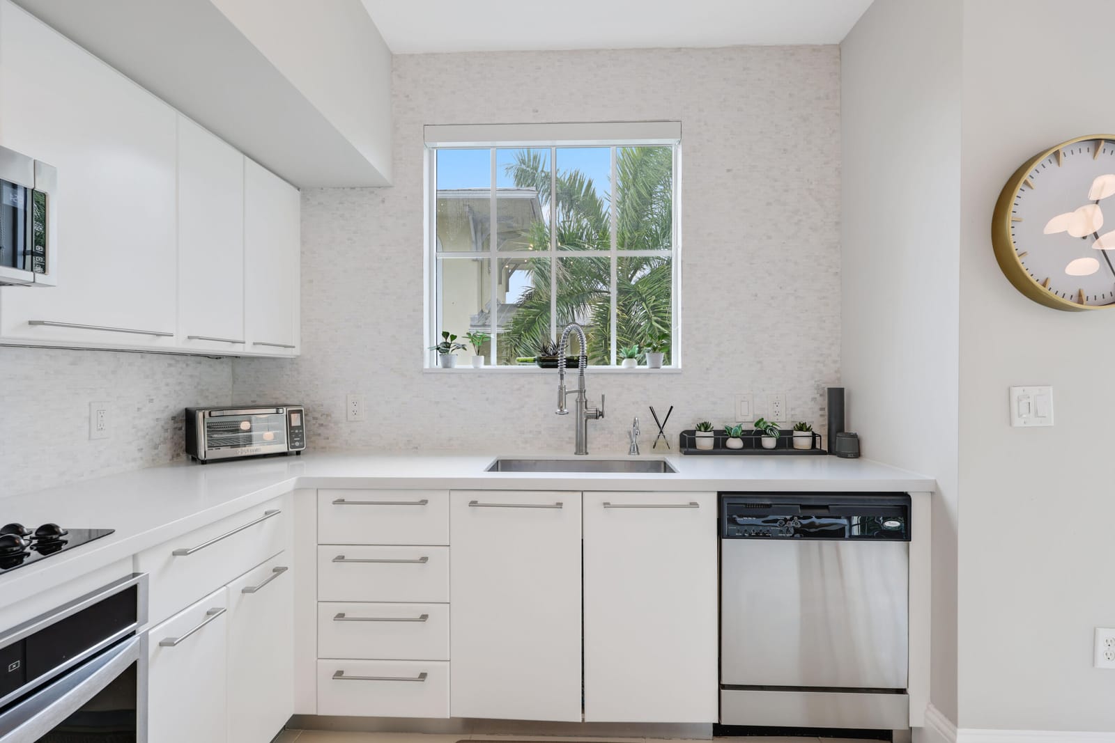 235 NE 1st Street 411, Delray Beach, FL 33444 photo 19