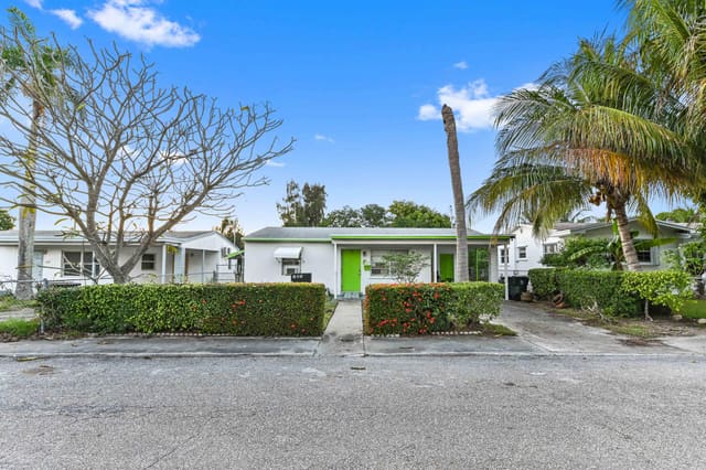 715 S C Street, sold in Lake Worth Town, Lake Worth Beach, FL