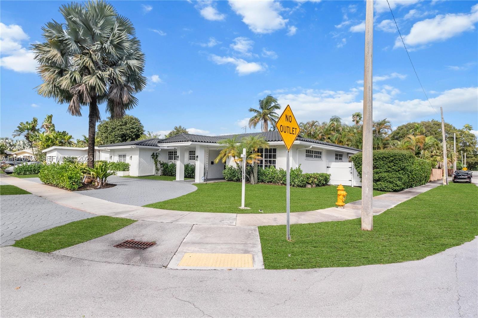 2055 NE 201st Terrace, Miami, FL 33179