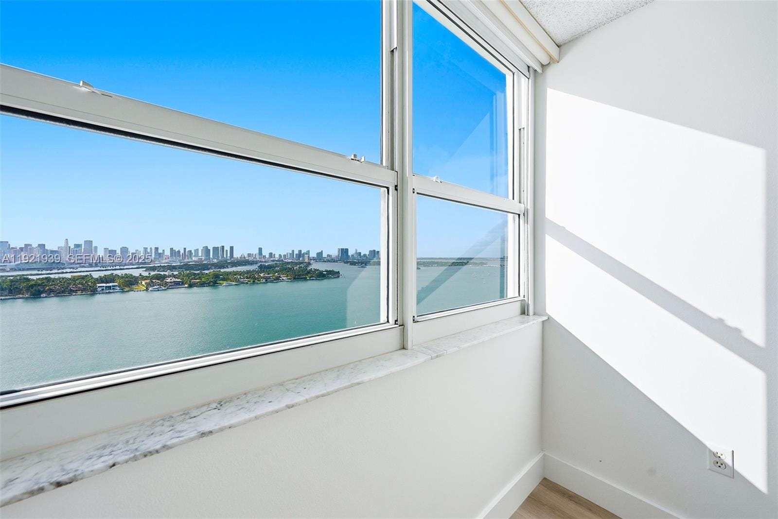 650 West Avenue 2209, Miami Beach, FL 33139 photo 25