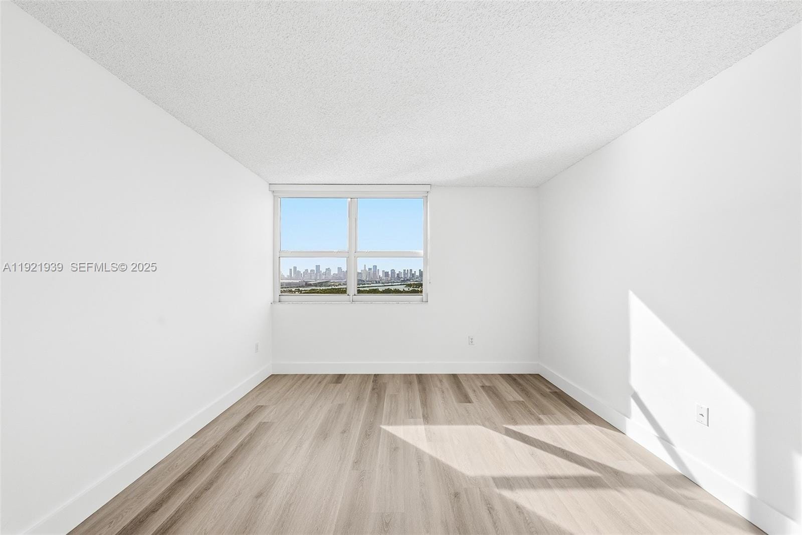 650 West Avenue 2209, Miami Beach, FL 33139 photo 30