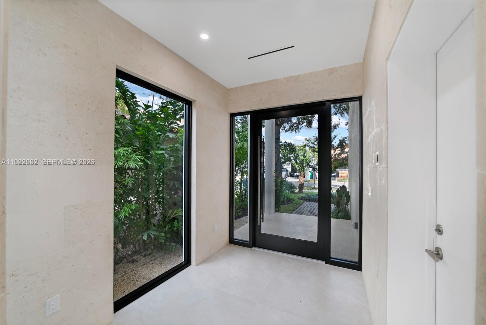 2612 SW 17th Street — photo 8