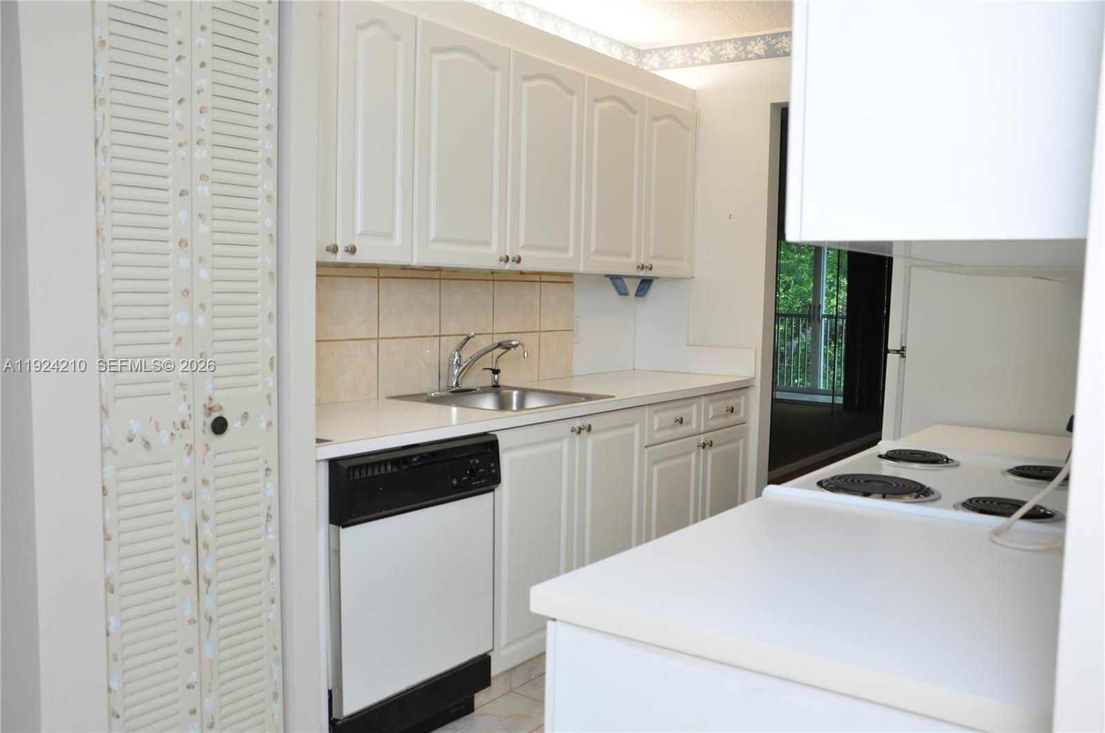 13000 SW 15th Court 411U — photo 4