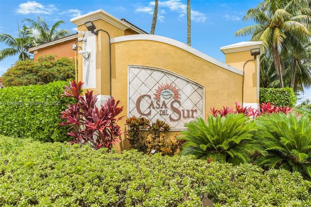 755 E Mowry Court, sold in Casa Del Sur, Homestead, FL