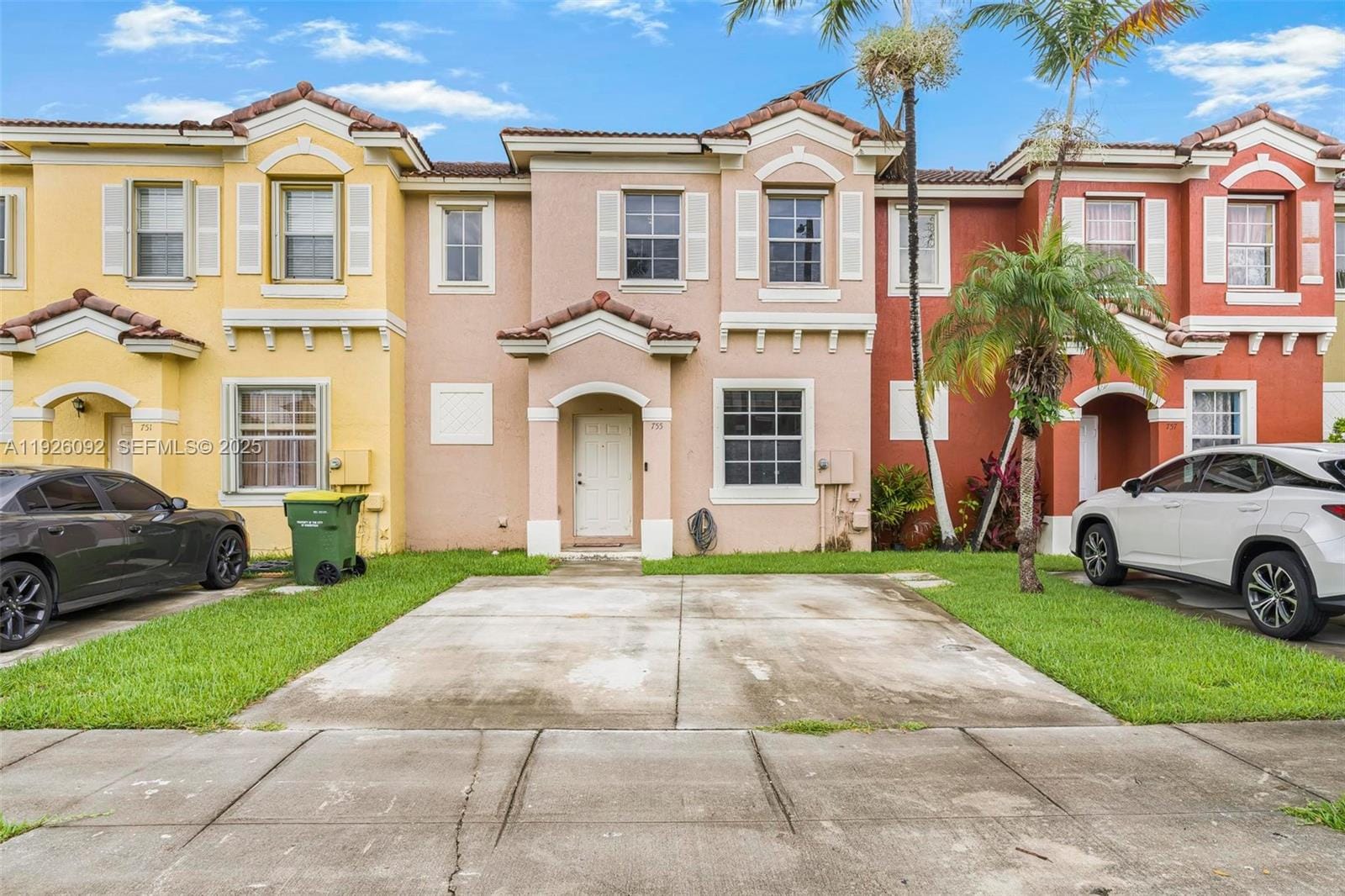 755 E Mowry Court, Homestead, FL 33030 photo 4