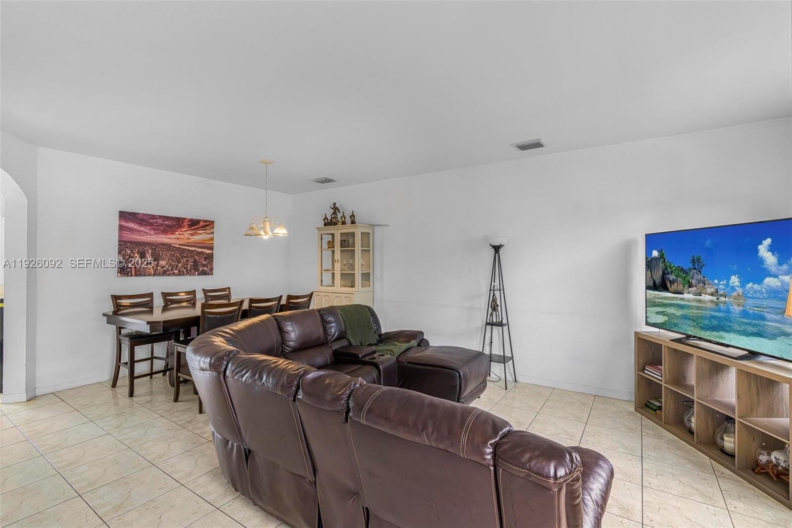 755 E Mowry Court, Homestead, FL 33030 photo 5