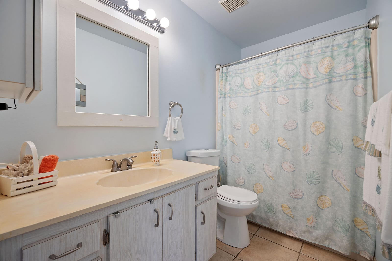 3586 La Playas Court C-2, Greenacres, FL 33463 photo 11