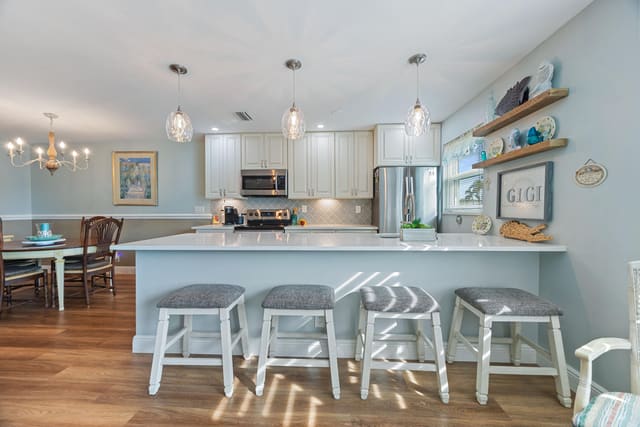 215 N High Point Boulevard B, Boynton Beach, FL 33435