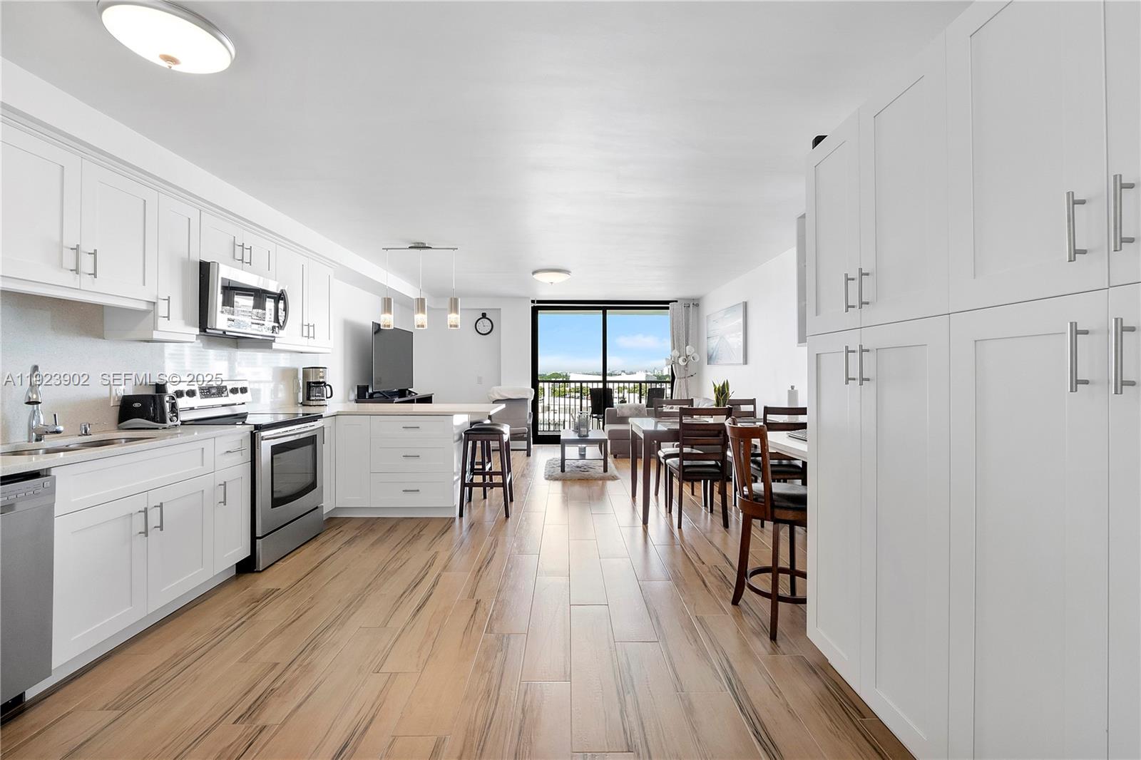 1800 Collins Avenue 11B, Miami Beach, FL 33139, Miami Beach