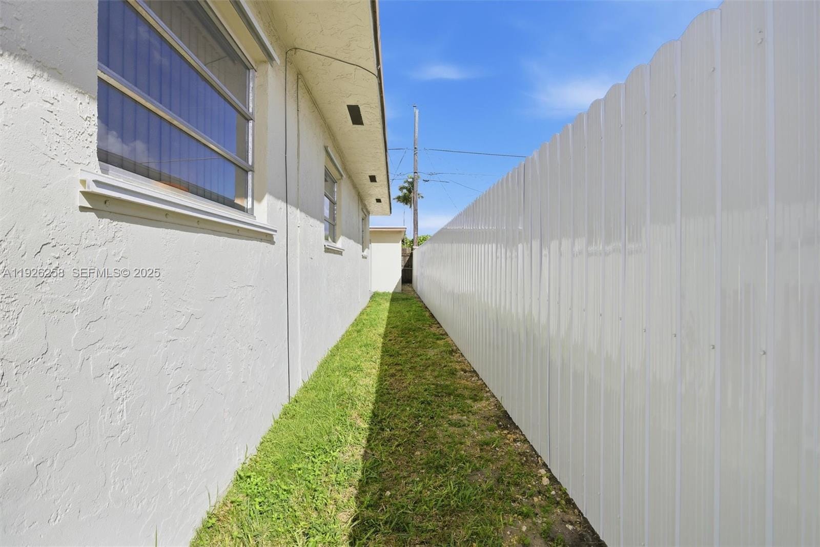 10551 SW 27th Street, Miami, FL 33165 photo 8