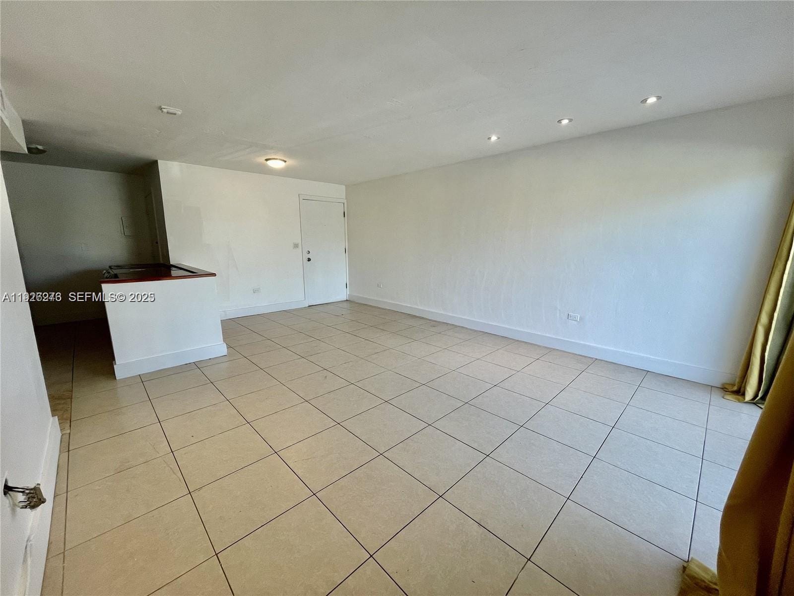 7250 SW 94th Place B6 — photo 5