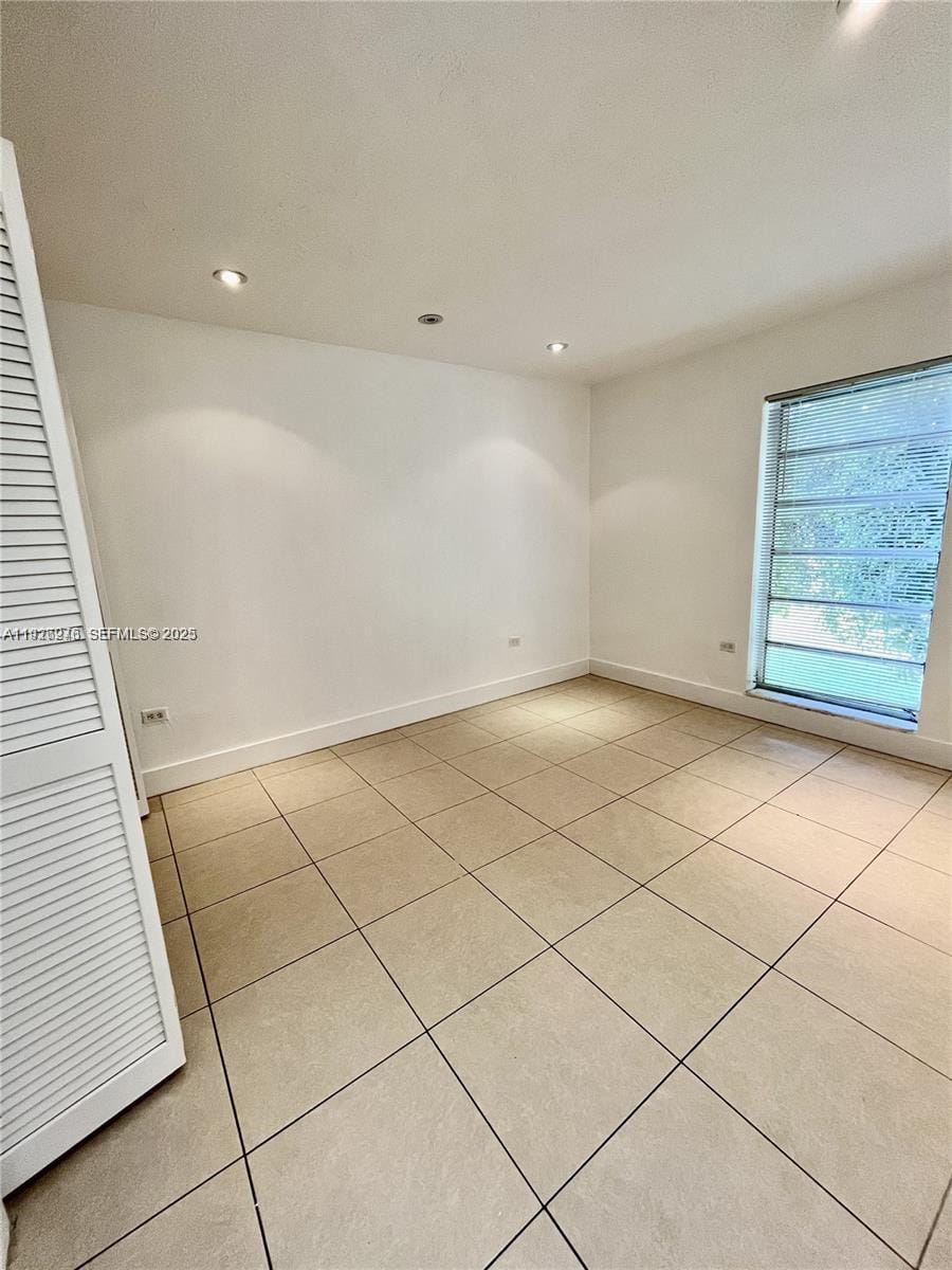 7250 SW 94th Place B6 — photo 7