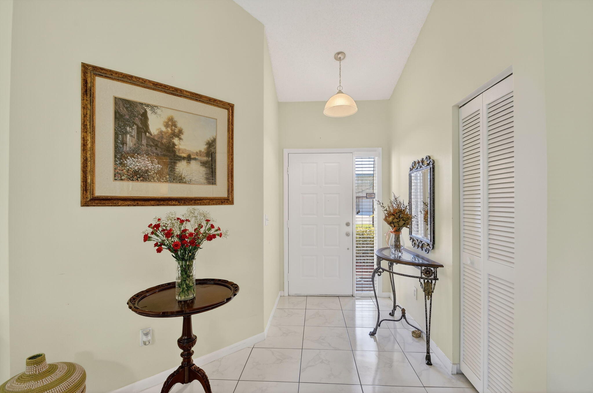 7147 Le Chalet Boulevard — photo 5