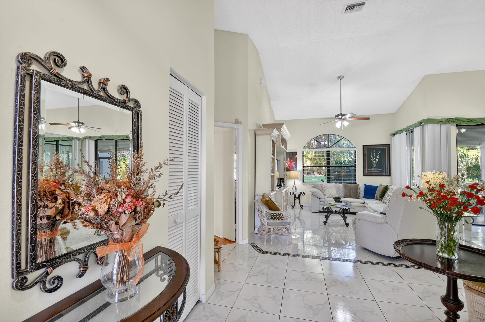 7147 Le Chalet Boulevard — photo 6