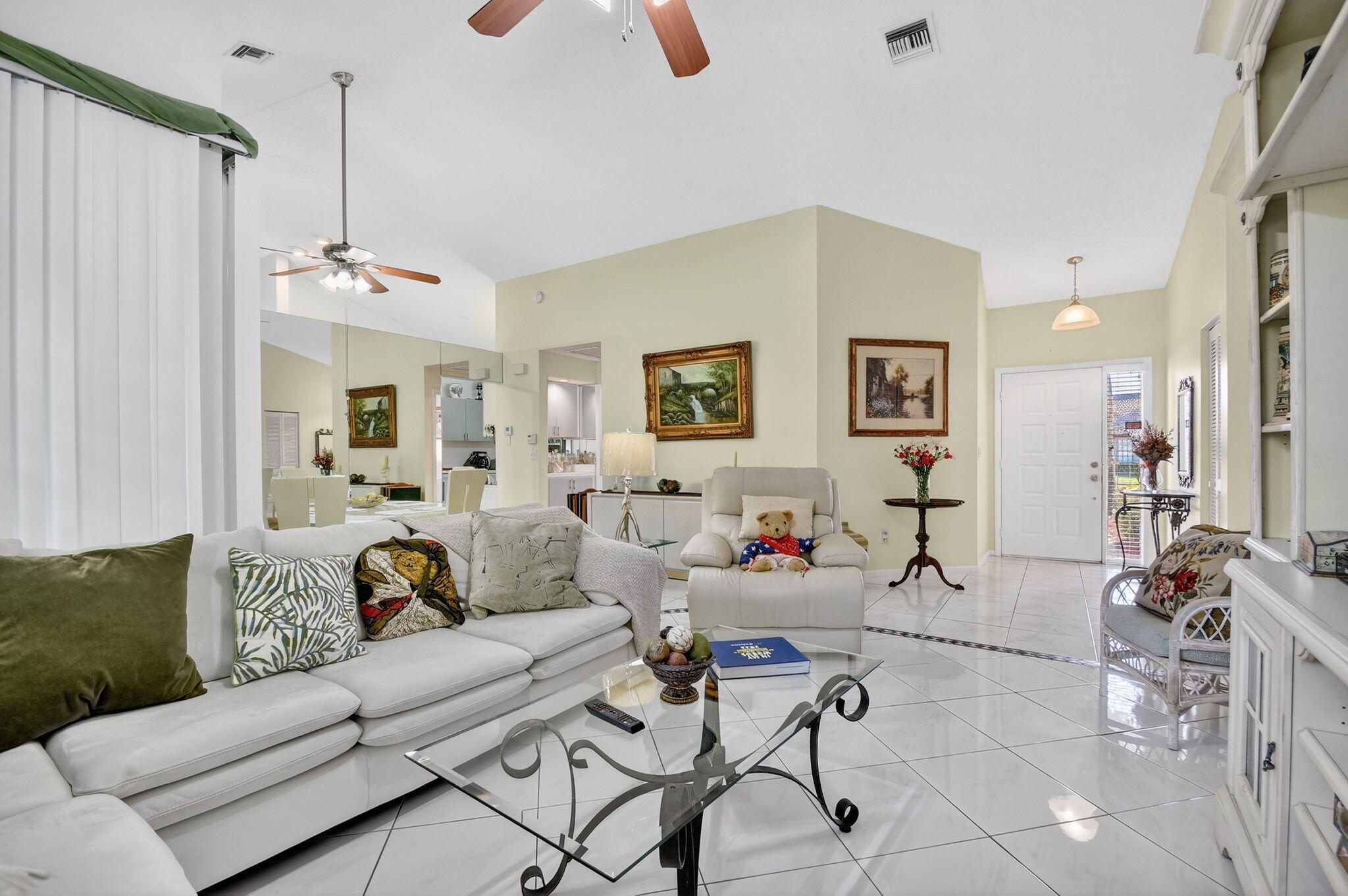 7147 Le Chalet Boulevard — photo 10