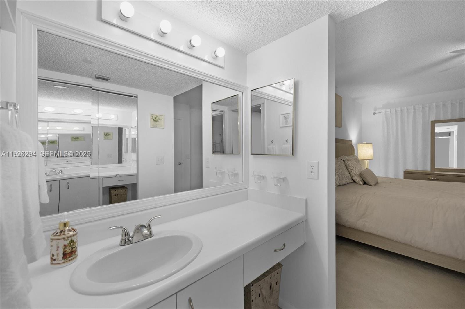 900 SW 142nd Avenue 306L — photo 11