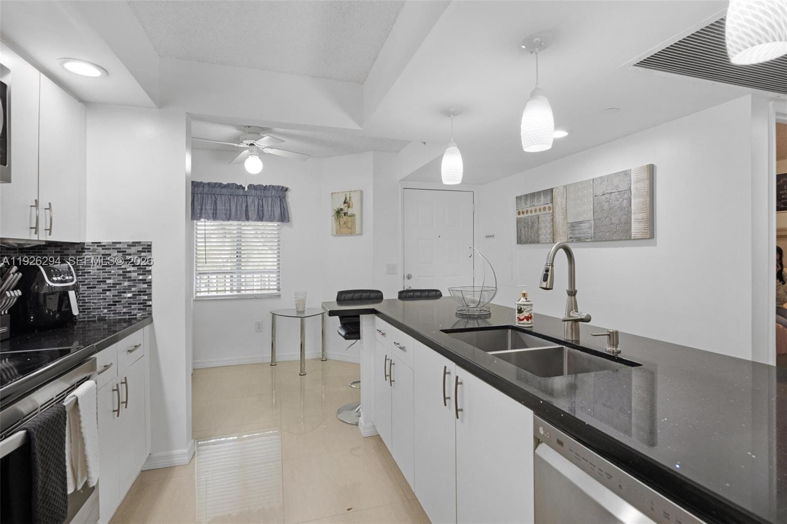 900 SW 142nd Avenue 306L, Pembroke Pines, FL 33027 photo 22