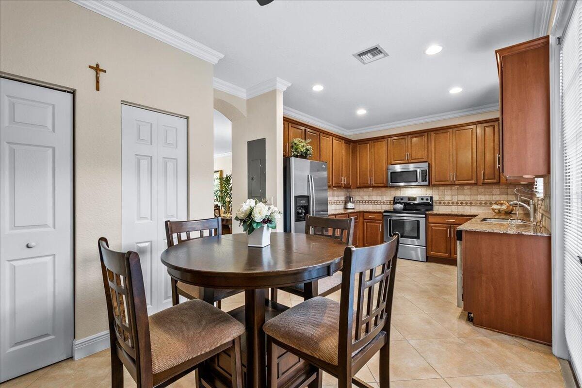 603 Dakota Drive, Jupiter, FL 33458 photo 4