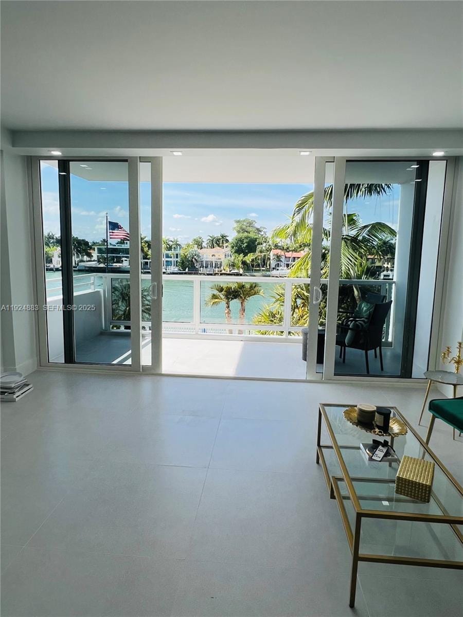 5700 Collins Avenue 3J — photo 7