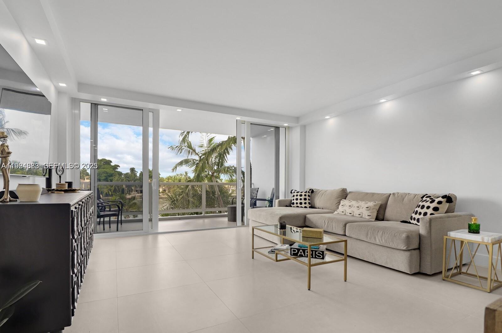 5700 Collins Avenue 3J — photo 9