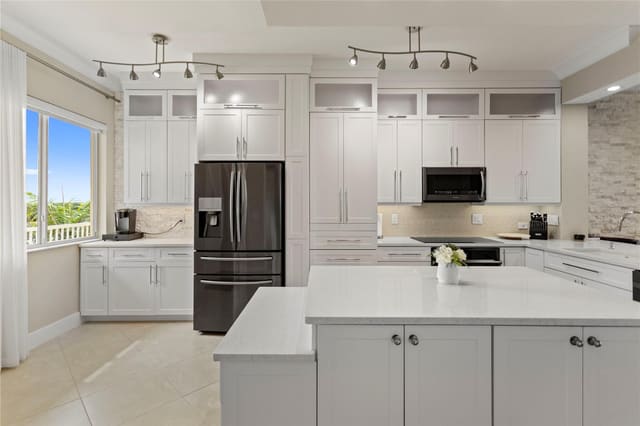 3500 Oaks Clubhouse Drive 505, sold in Royal Point At Palm Aire, Pompano Beach, FL