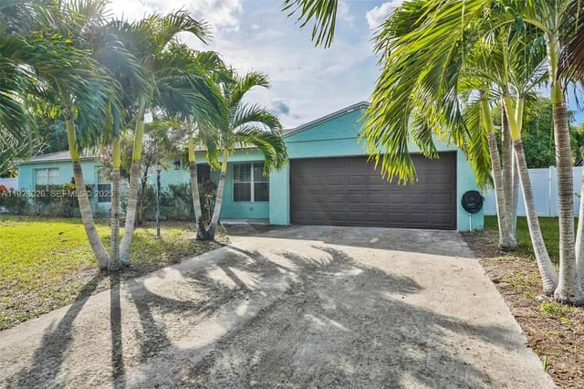 8113 Rose Marie Circle, sold in Le Chalet 02b, Boynton Beach, FL