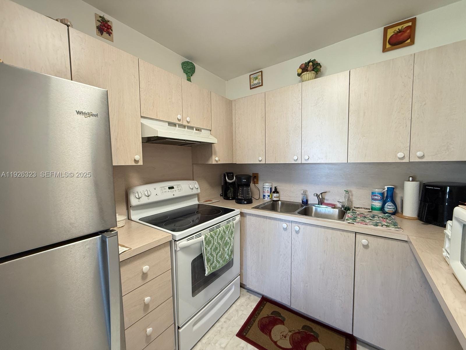 90 Easthampton D 90, West Palm Beach, FL 33417 photo 16