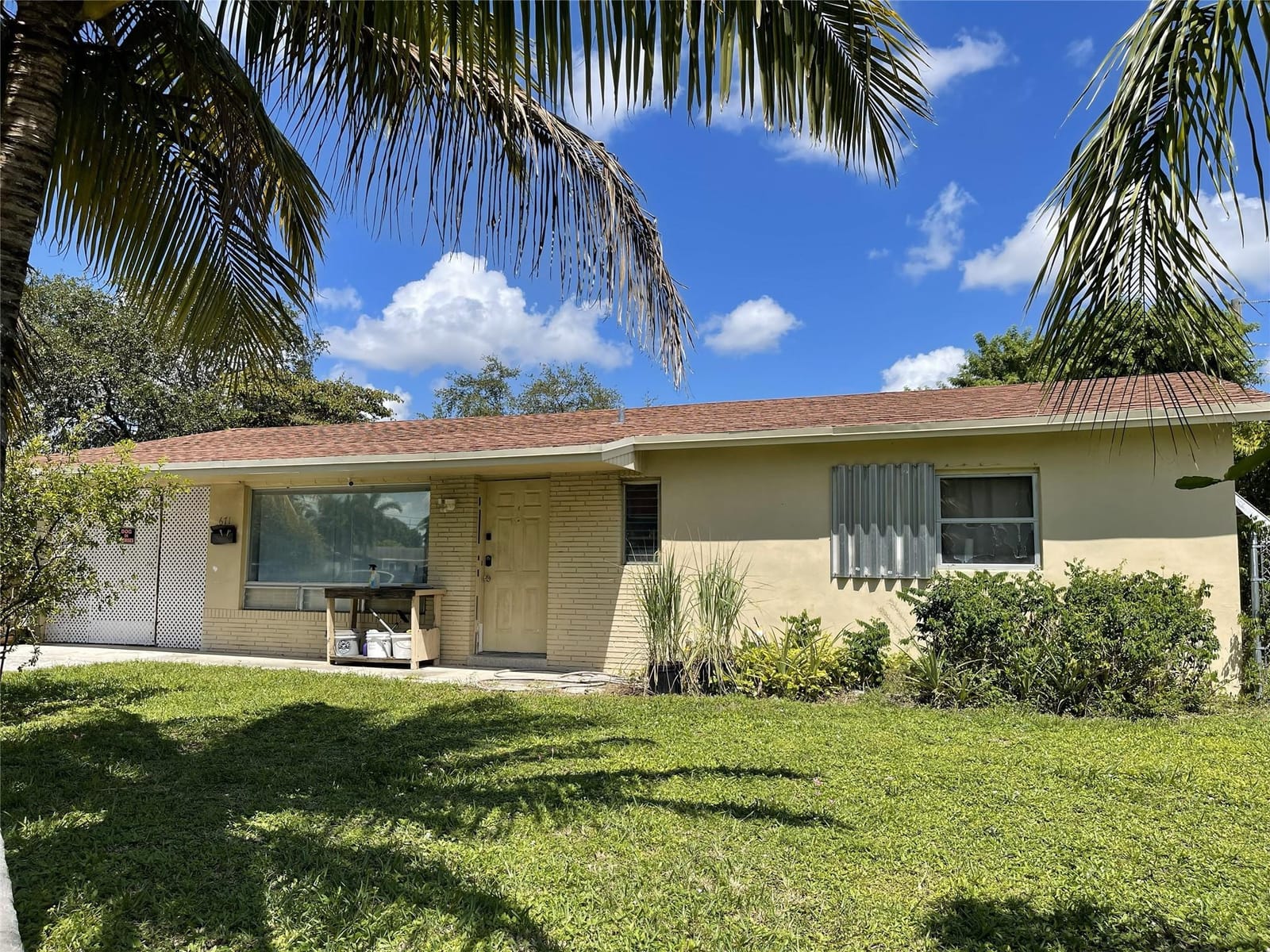 671 NW 38th Street, Deerfield Beach, FL 33064