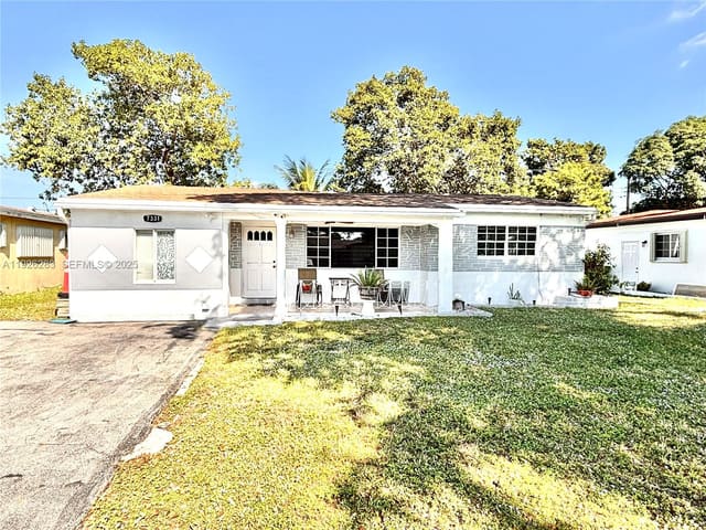 7331 Normandy Street, sold in Miramar Sec 5, Miramar, FL