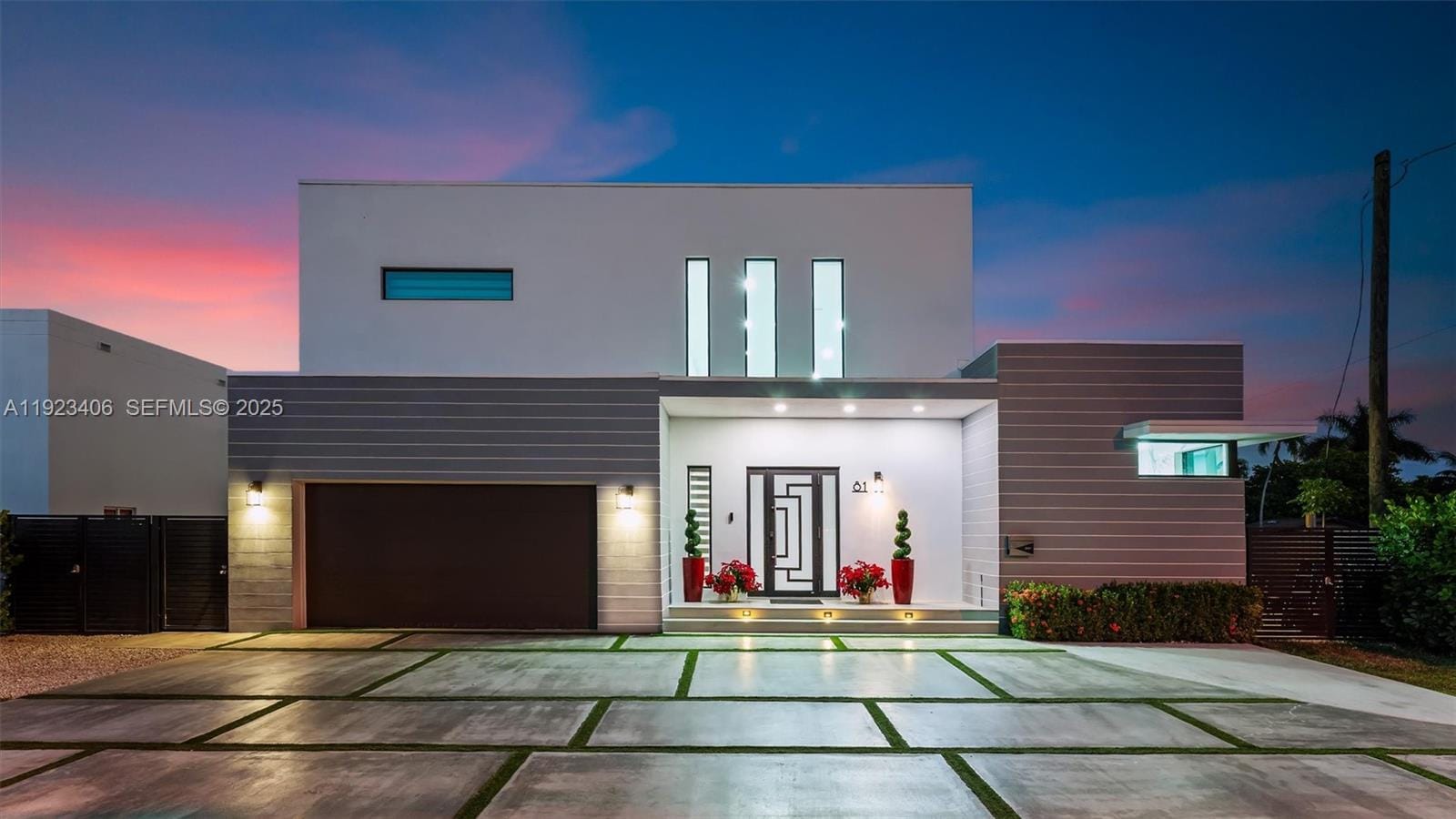 81 S Royal Poinciana Boulevard, Miami Springs, FL 33166