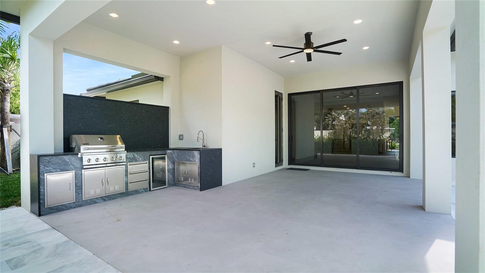 317 NE 21 Street, Wilton Manors, FL 33305 photo 28