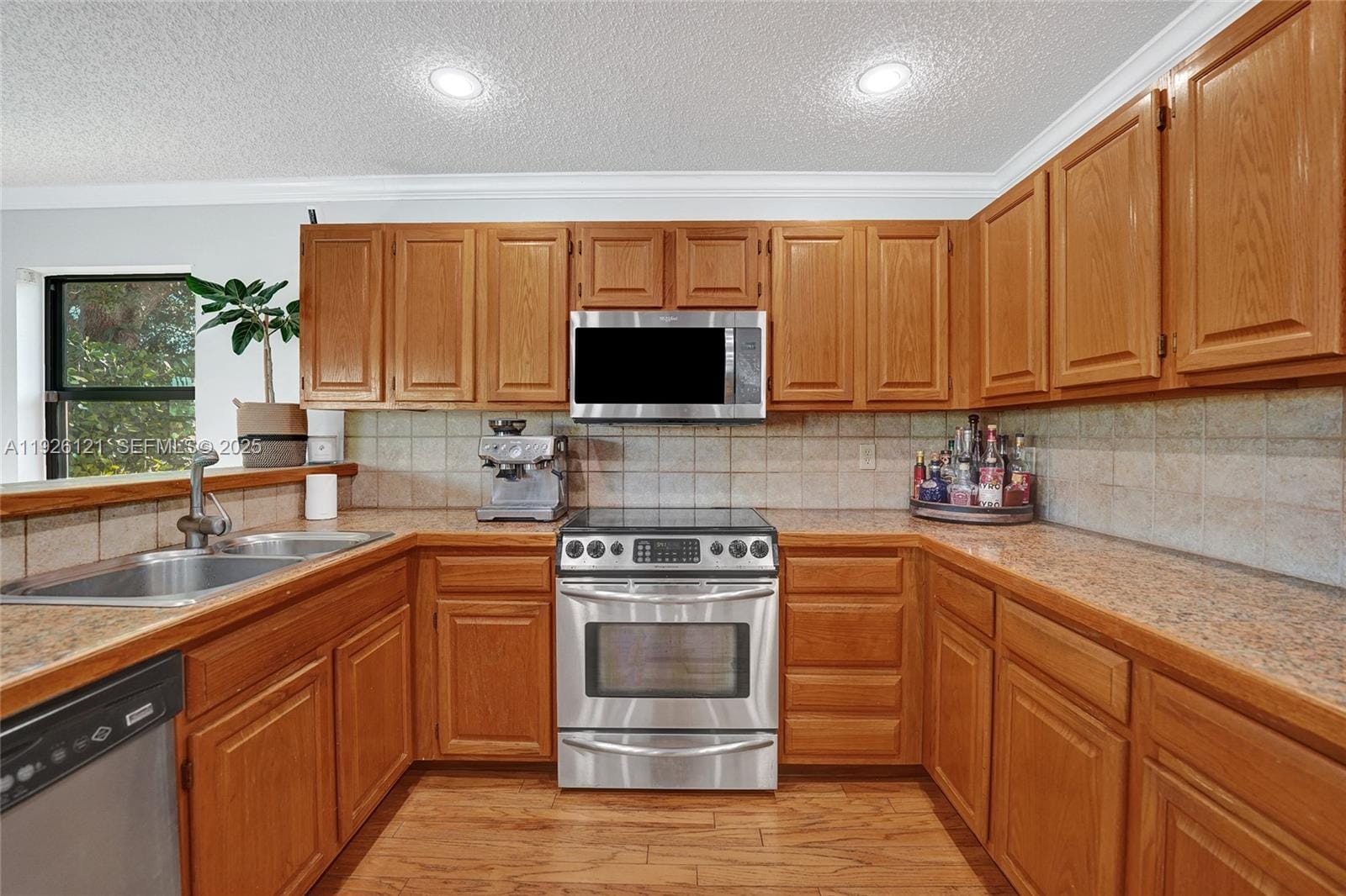 3071 Perriwinkle Circle, Davie, FL 33328 photo 19