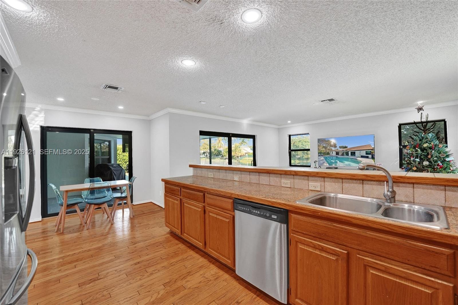3071 Perriwinkle Circle, Davie, FL 33328 photo 21
