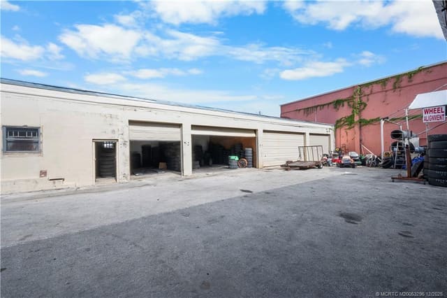 3173 SE Railroad Avenue, Stuart, FL 34997