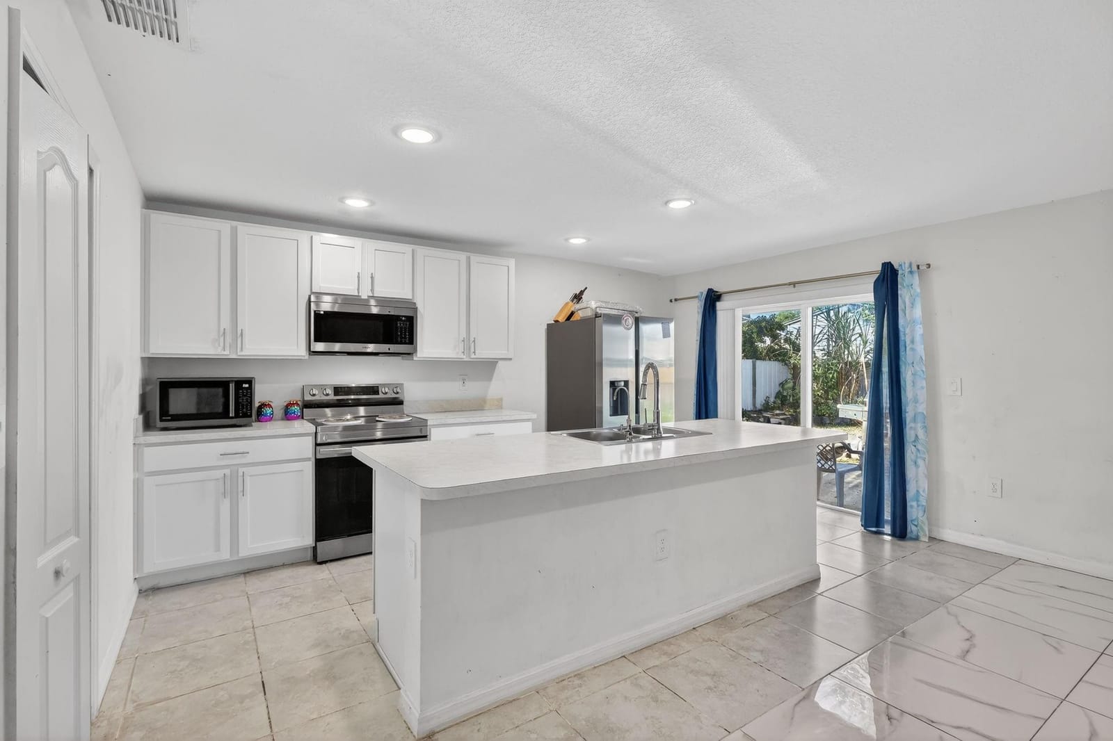 7490 Penny Lane — photo 12