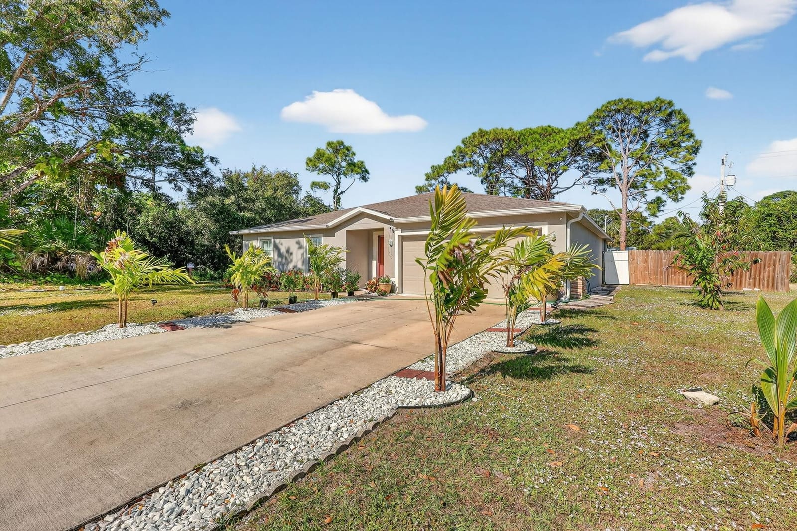 7490 Penny Lane — photo 3