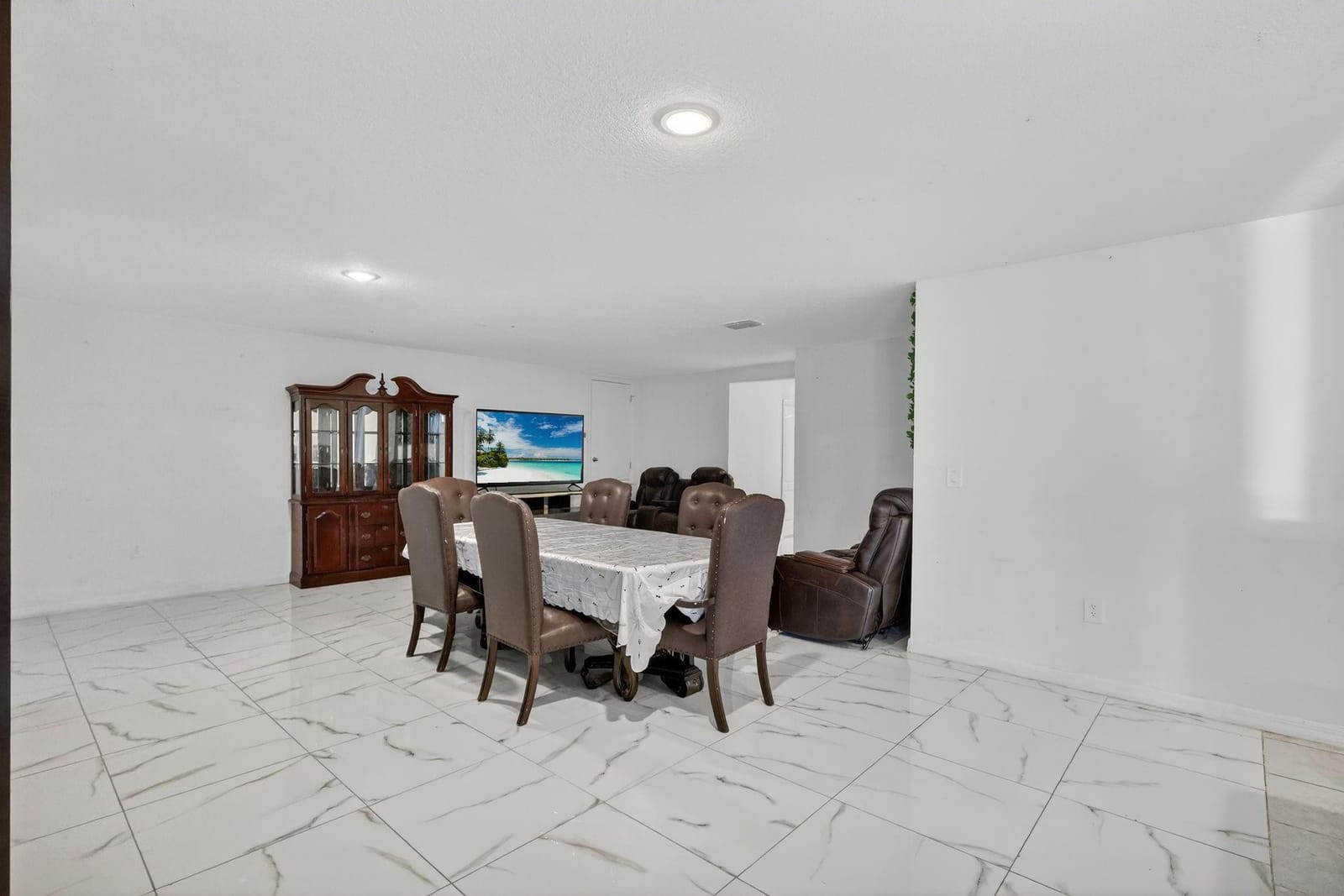 7490 Penny Lane — photo 6