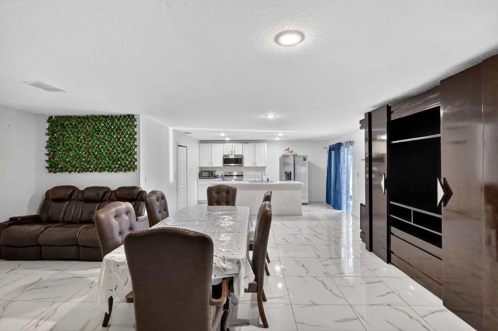 7490 Penny Lane — photo 9