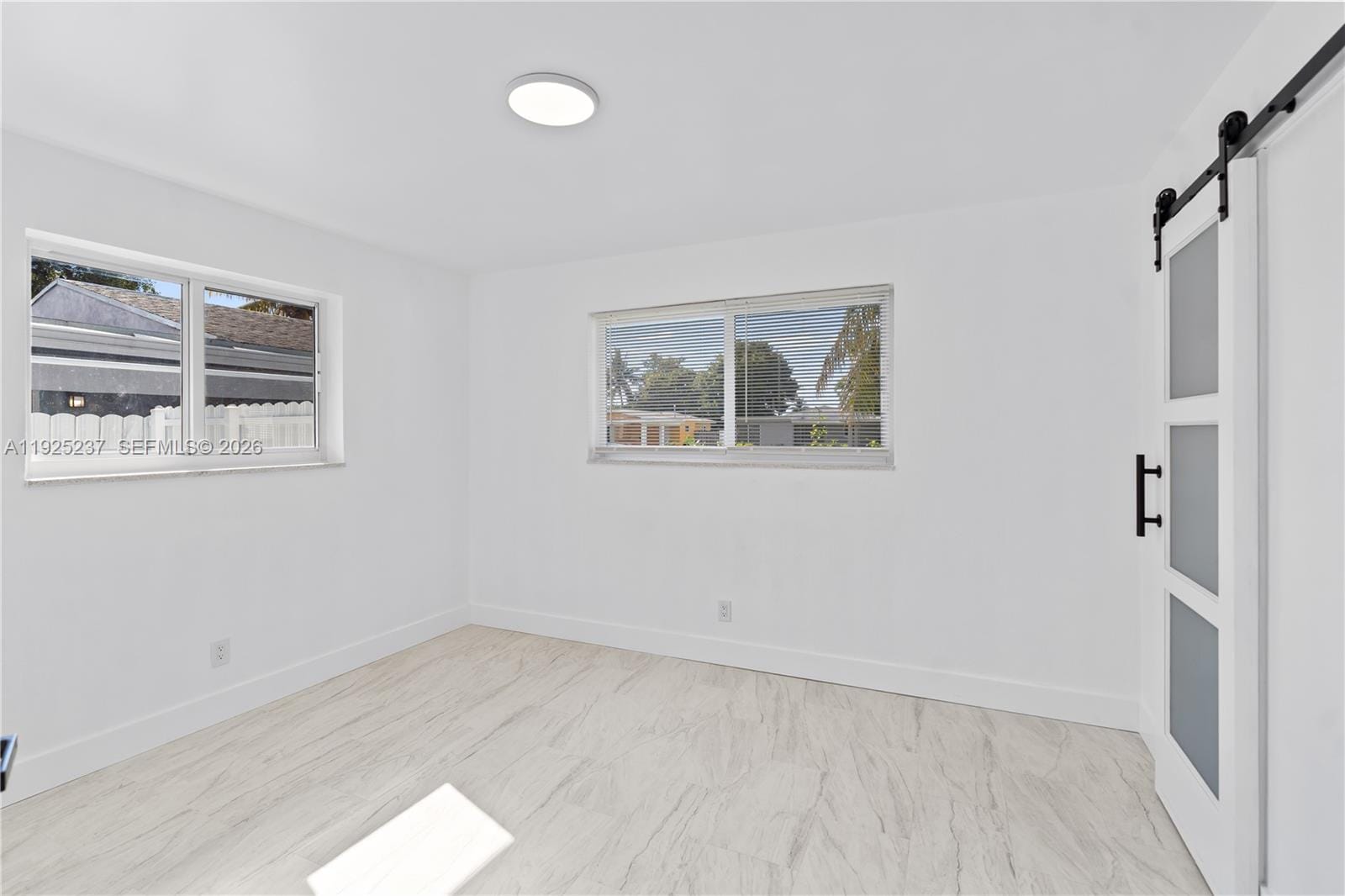 230 SW 29th Avenue — photo 12